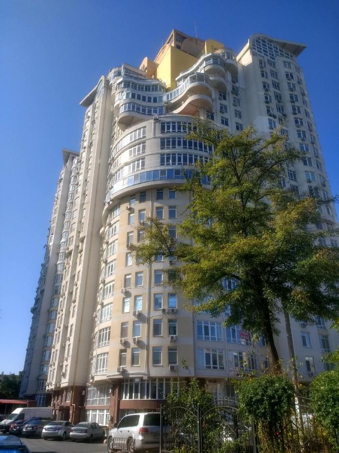 Французький Бульвар 22, Клиника Филатова, Университет Odessa Dış mekan fotoğraf